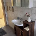 Nahe Bahnhof Und Dem Goitzschesee 비터펠드 울펜