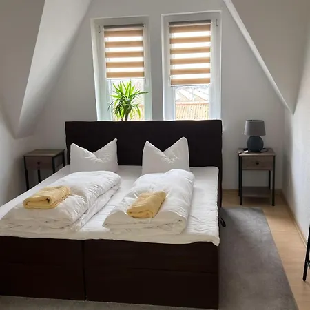 Апартаменты Nahe Bahnhof Und Dem Goitzschesee