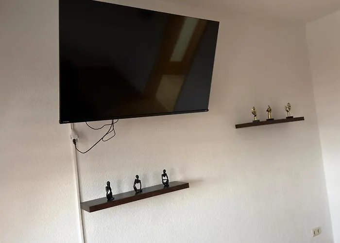 Nahe Bahnhof Und Dem Goitzschesee Apartment