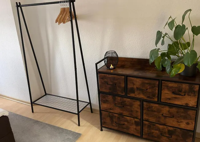 Nahe Bahnhof Und Dem Goitzschesee