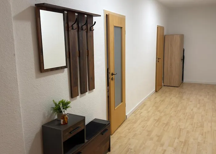 Nahe Bahnhof Und Dem Goitzschesee Apartment